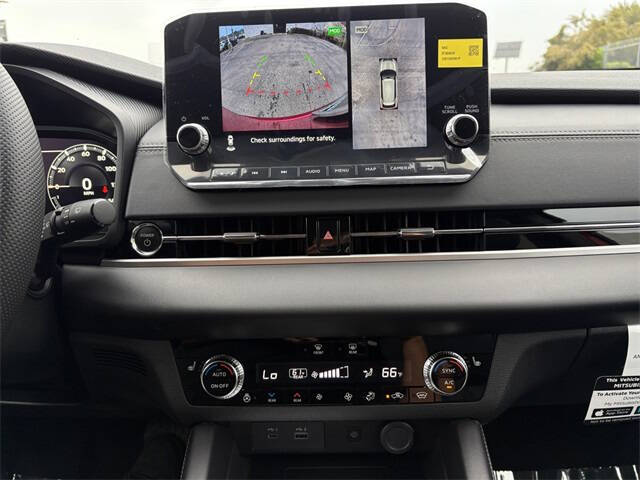 2025 Mitsubishi Outlander PHEV SEL