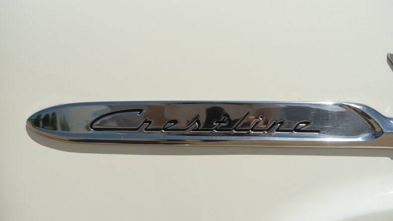 1953 Ford Crestline