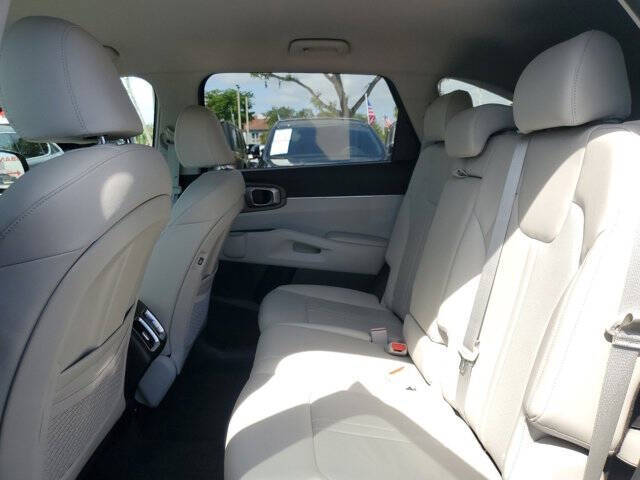 2023 Kia Sorento X-Line S