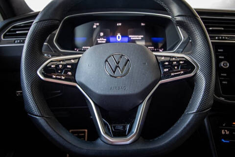 2024 Volkswagen Tiguan SE R-Line Black