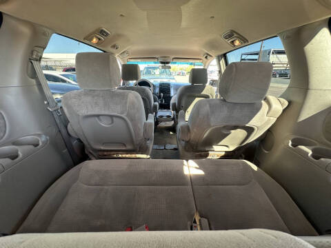 2008 Toyota Sienna LE 7-Passenger