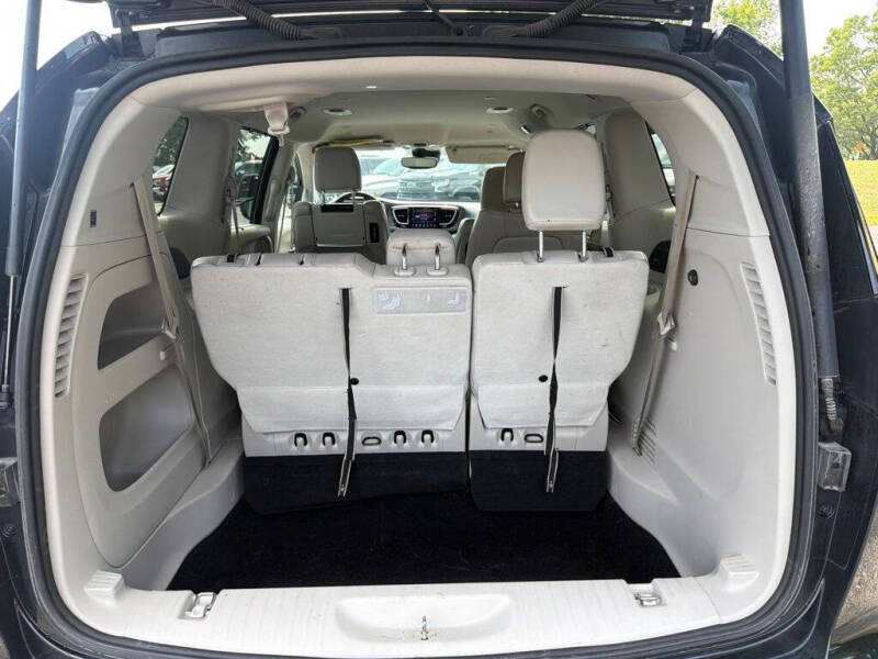 2019 Chrysler Pacifica Touring L Plus