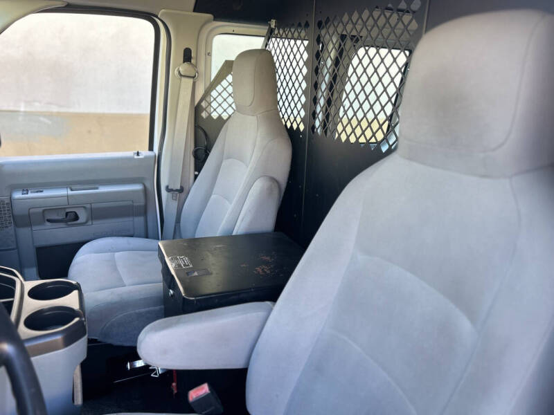 2014 Ford E-Series E-150