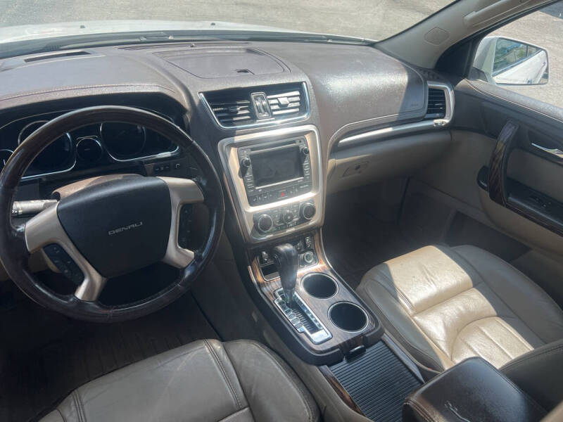 2016 GMC Acadia Denali