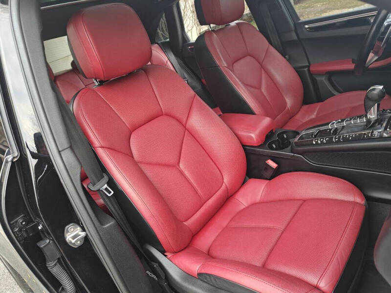 2018 Porsche Macan S