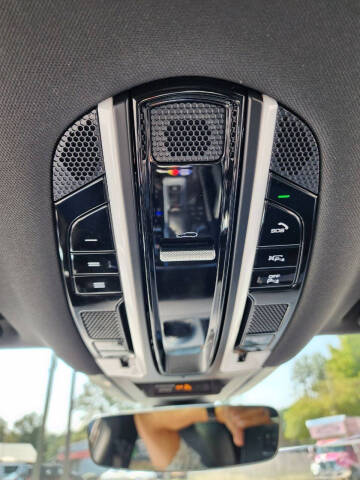 2023 Porsche Cayenne Coupe Platinum Edition