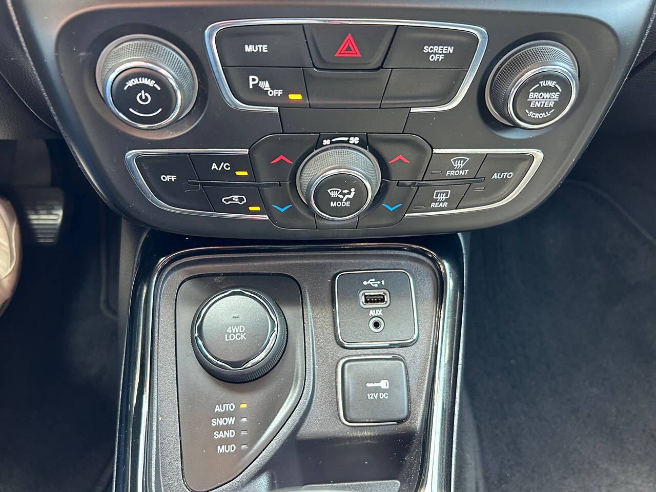 2020 Jeep Compass for sale at SPENCER AUTO SALES in South Houston, TX