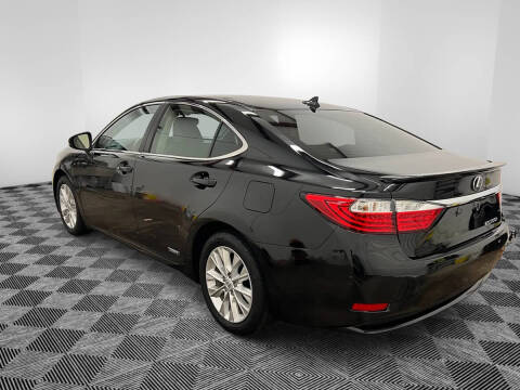 2014 Lexus ES 300h
