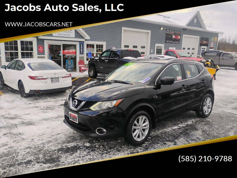 2017 Nissan Rogue Sport SV's photo