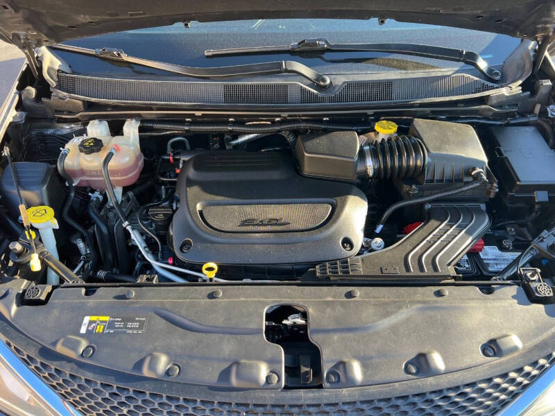 2020 Chrysler Pacifica Touring L