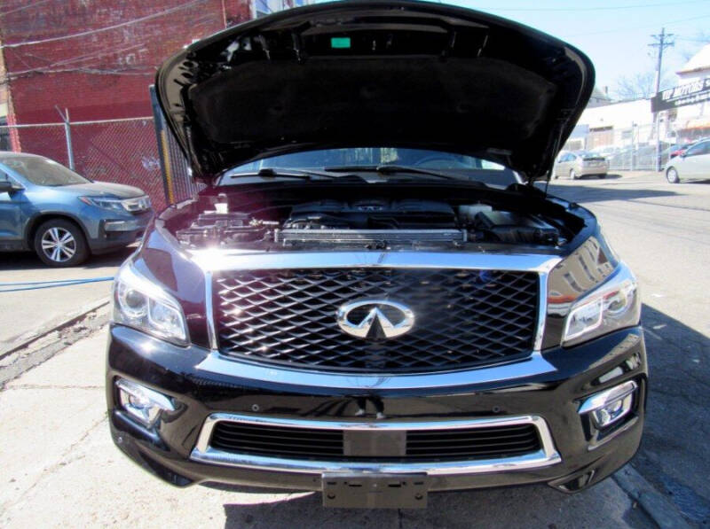 2017 Infiniti QX80