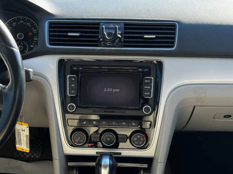 2013 Volkswagen Passat