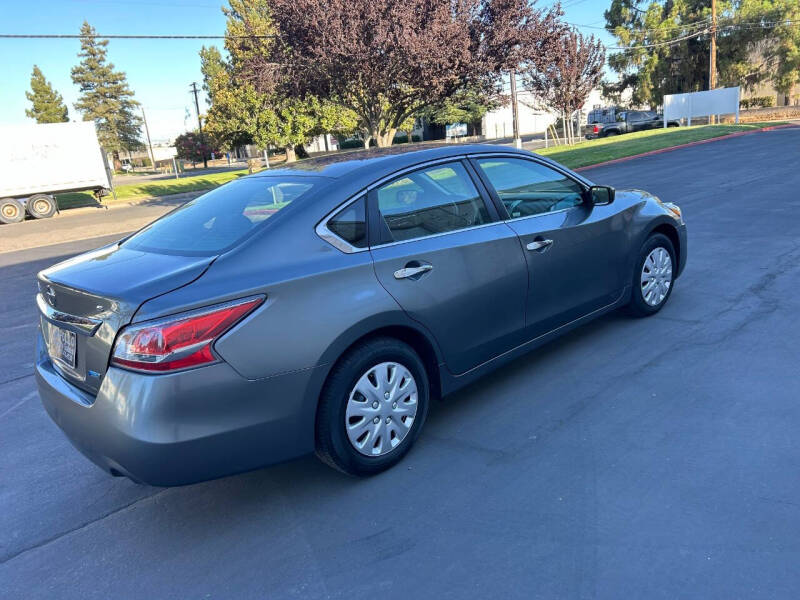 2014 Nissan Altima null photo 9