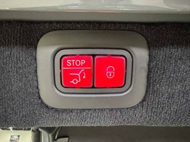 2021 Aston Martin DBX