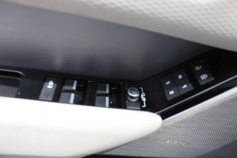 2022 Land Rover Range Rover Velar P250 R-Dynamic S