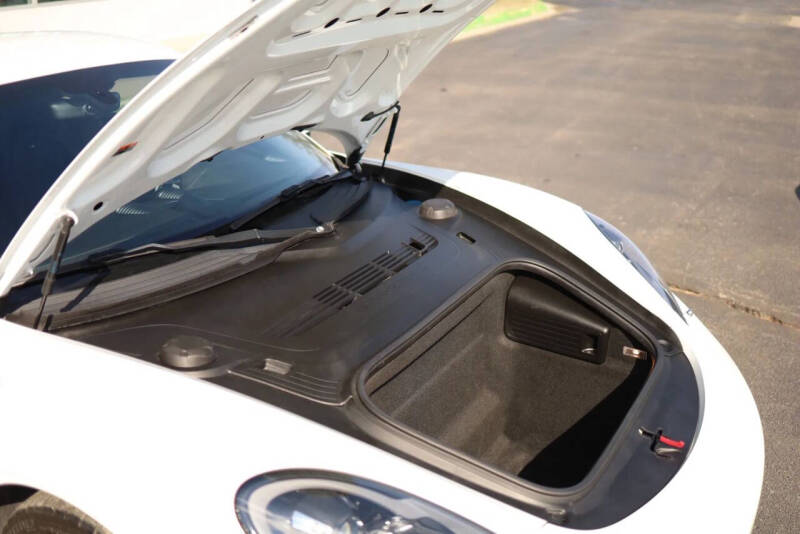 2019 Porsche 718 Cayman