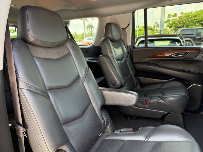 2020 Cadillac Escalade ESV Premium Luxury