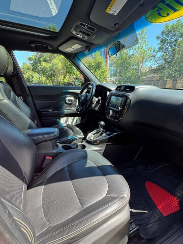 2015 Kia Soul +