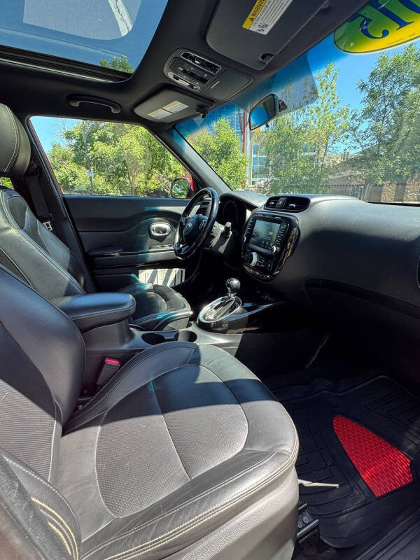 2015 Kia Soul +