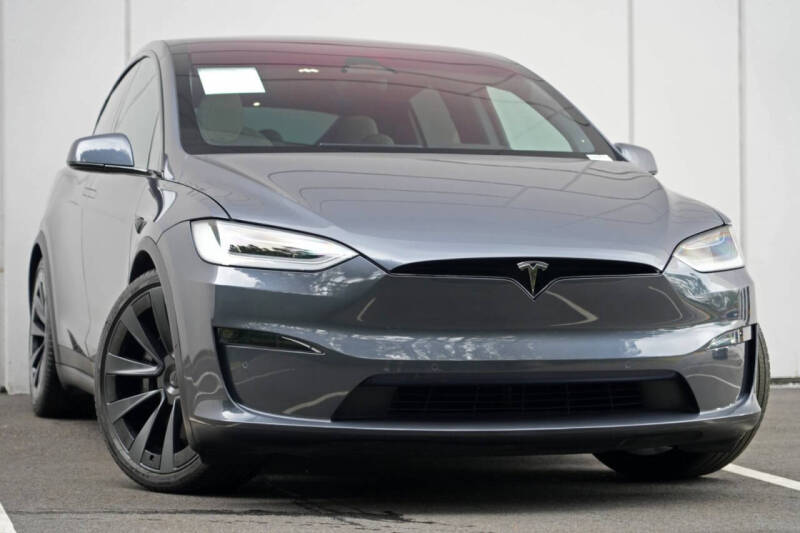 2023 Tesla Model X Standard Range