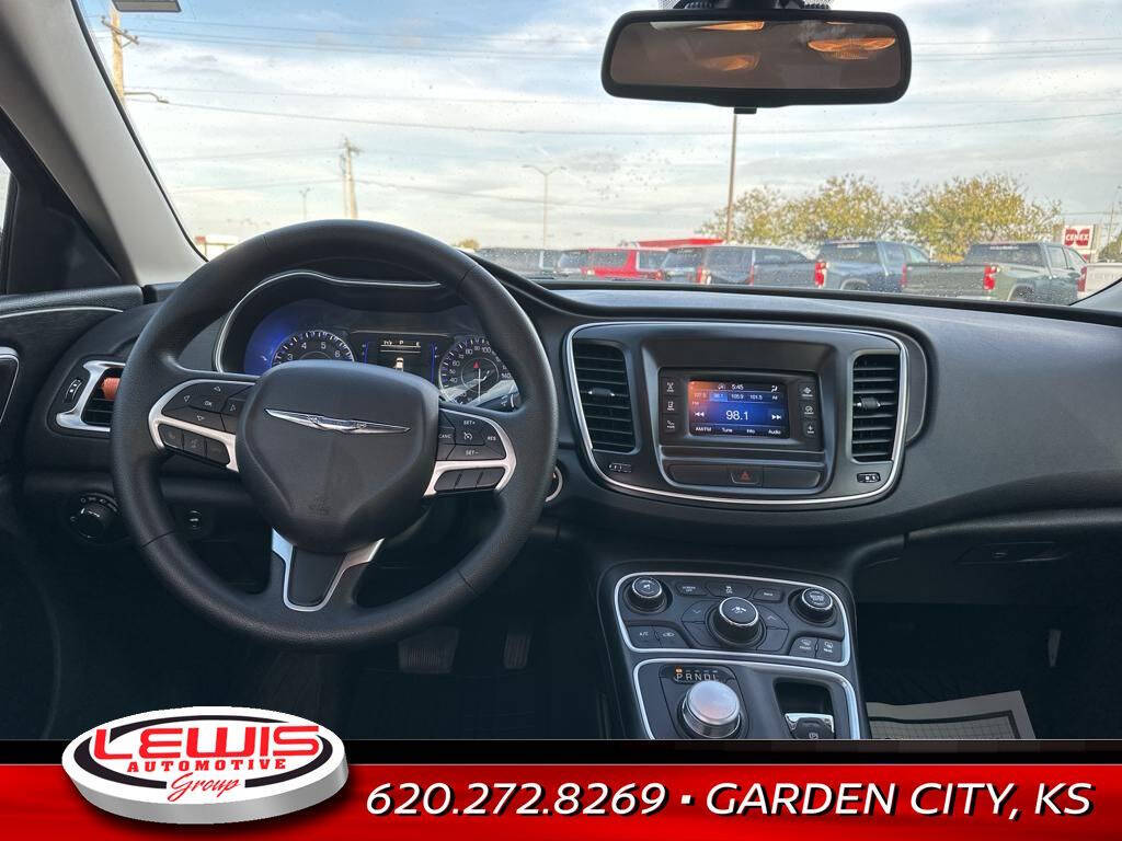 2016 Chrysler 200 for sale at Lewis Chevrolet of Garden City in Garden City, KS