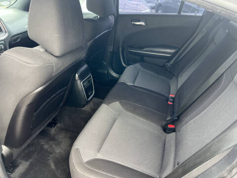 2015 Dodge Charger SXT