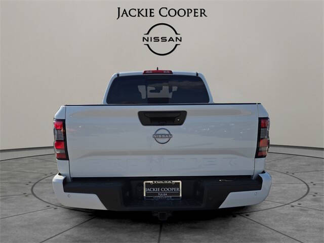 2025 Nissan Frontier SV