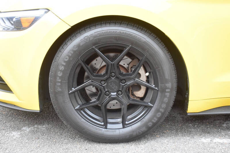 2015 Ford Mustang V6