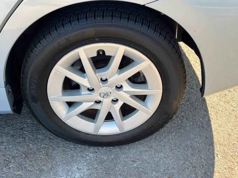 2013 Toyota Prius v Three
