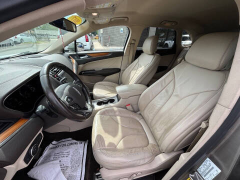 2017 Lincoln MKC Select