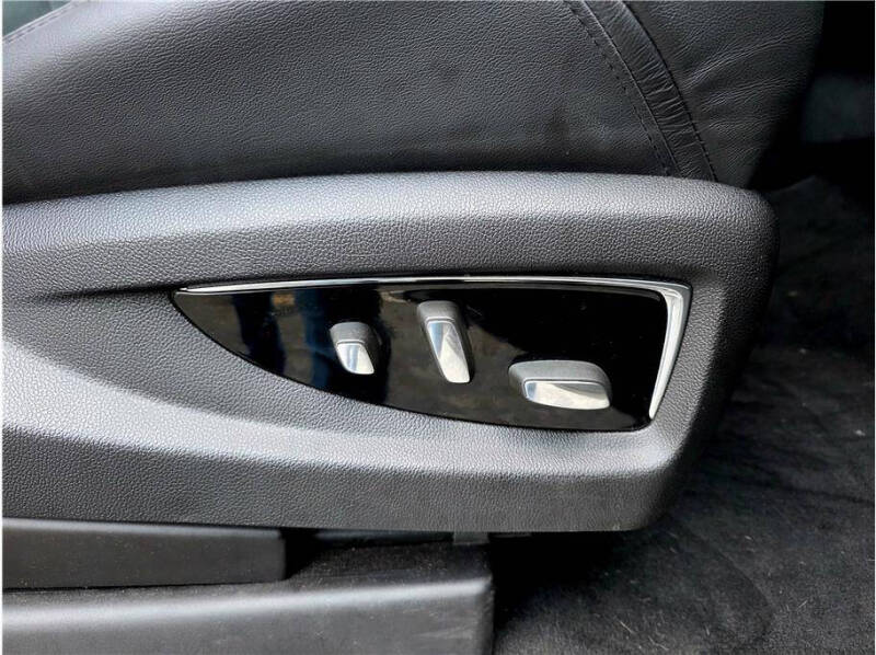 2016 Cadillac Escalade ESV Luxury Collection