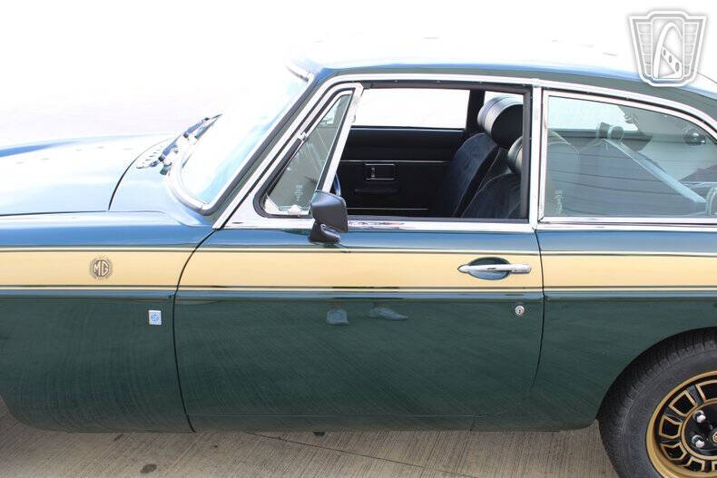 1975 MG B