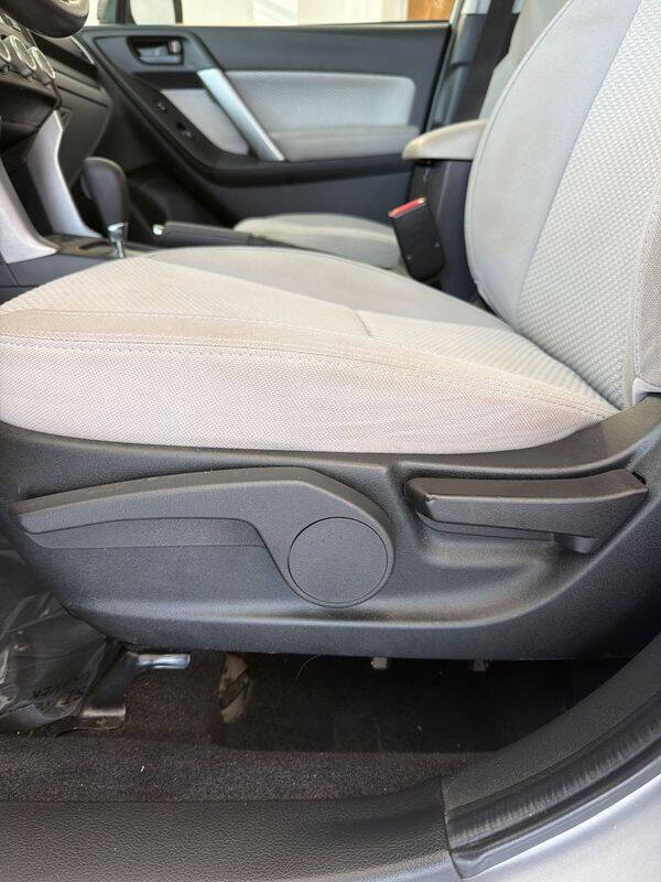 2017 Subaru Forester 2.5i