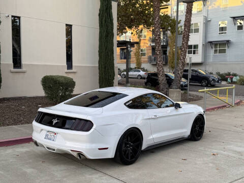 2016 Ford Mustang V6