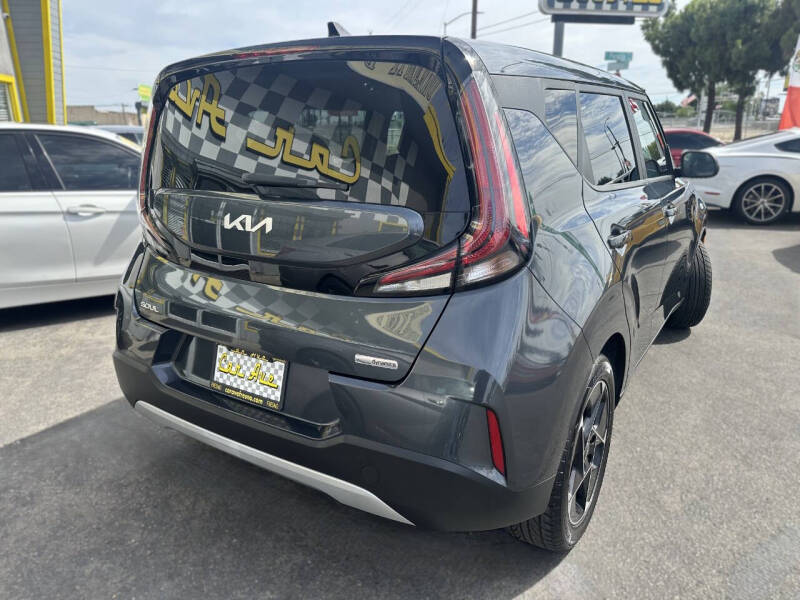 2023 Kia Soul EX