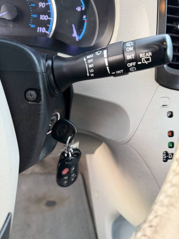 2014 Toyota Sienna XLE 7-Passenger