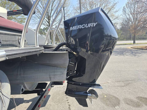 2019 Crest Pontoon CARIBBEAN