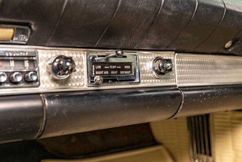 1957 Ford Thunderbird