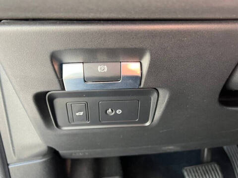 2020 Land Rover Discovery Sport P250 Standard