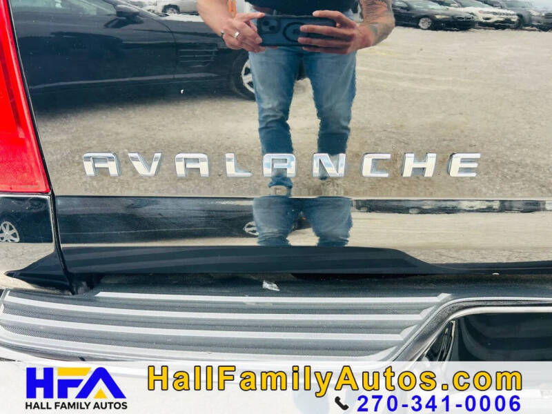 2011 Chevrolet Avalanche LS