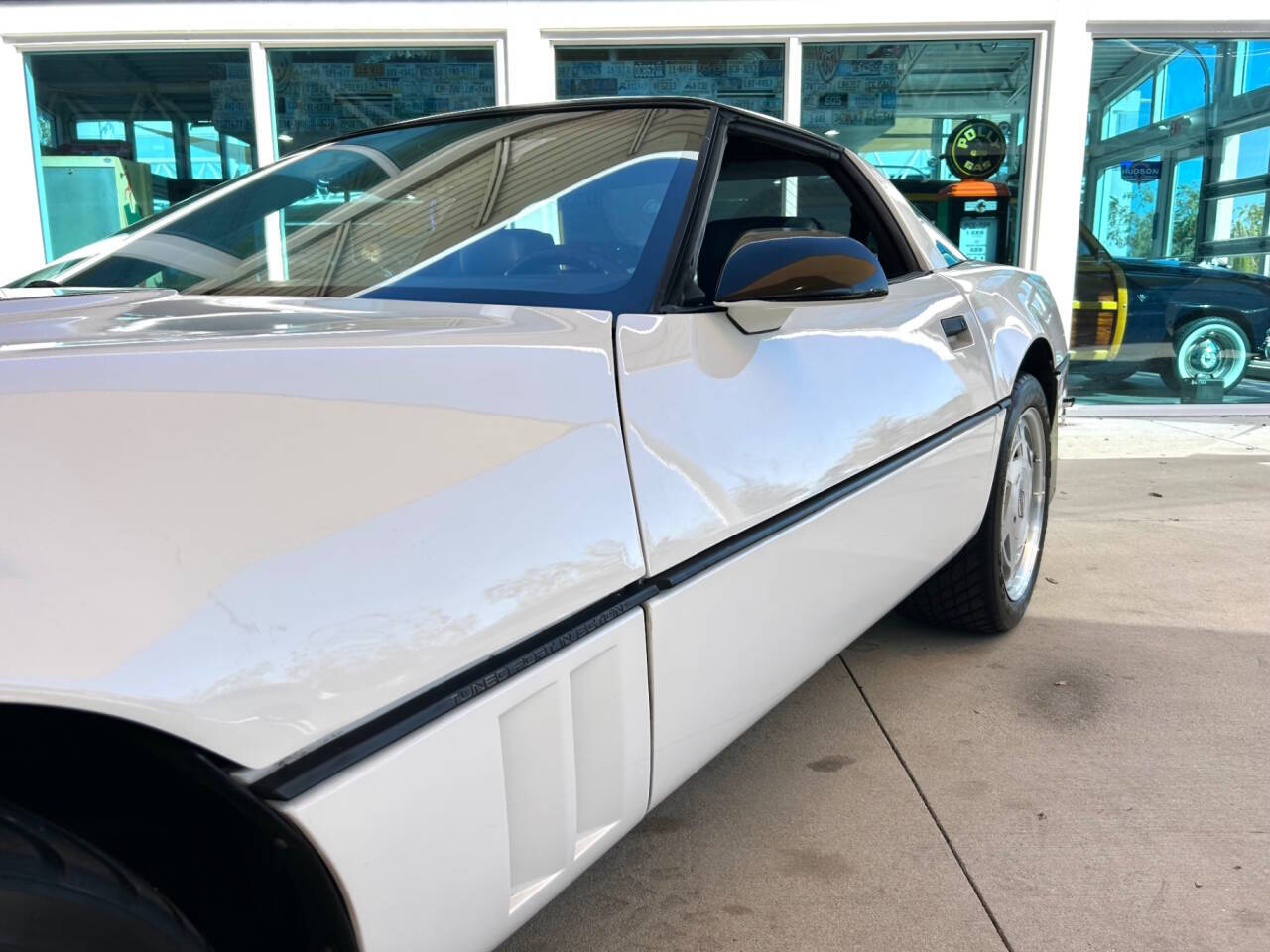 1989 Chevrolet Corvette 12