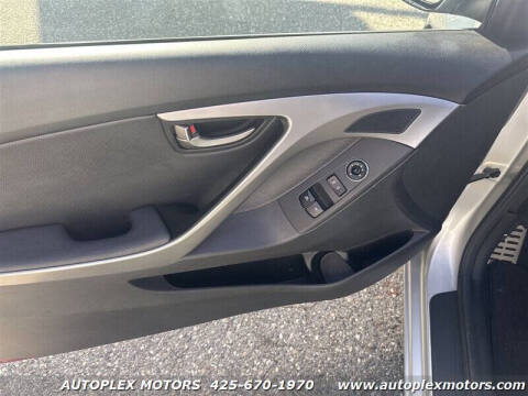 2013 Hyundai Elantra Coupe SE