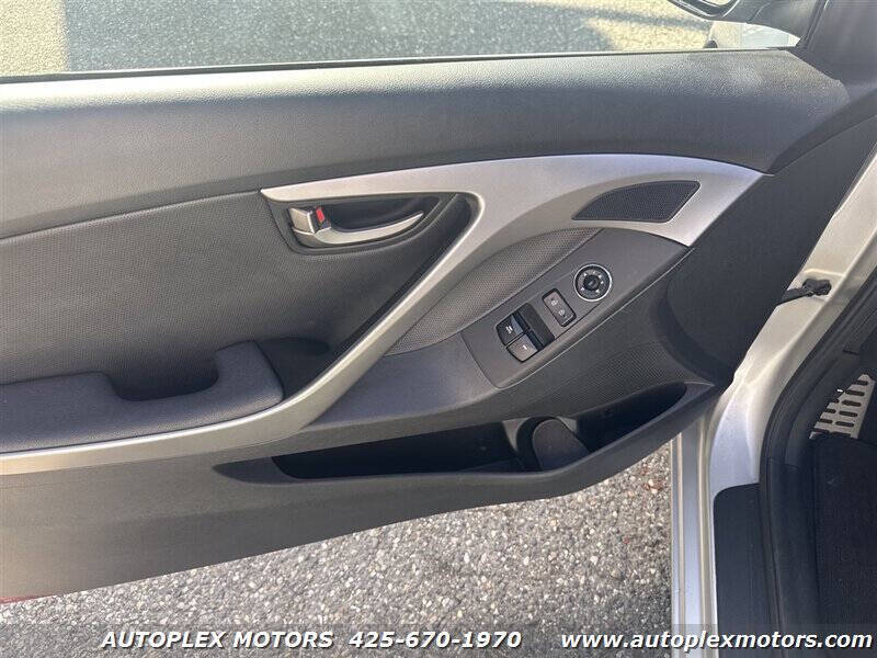 2013 Hyundai Elantra Coupe SE