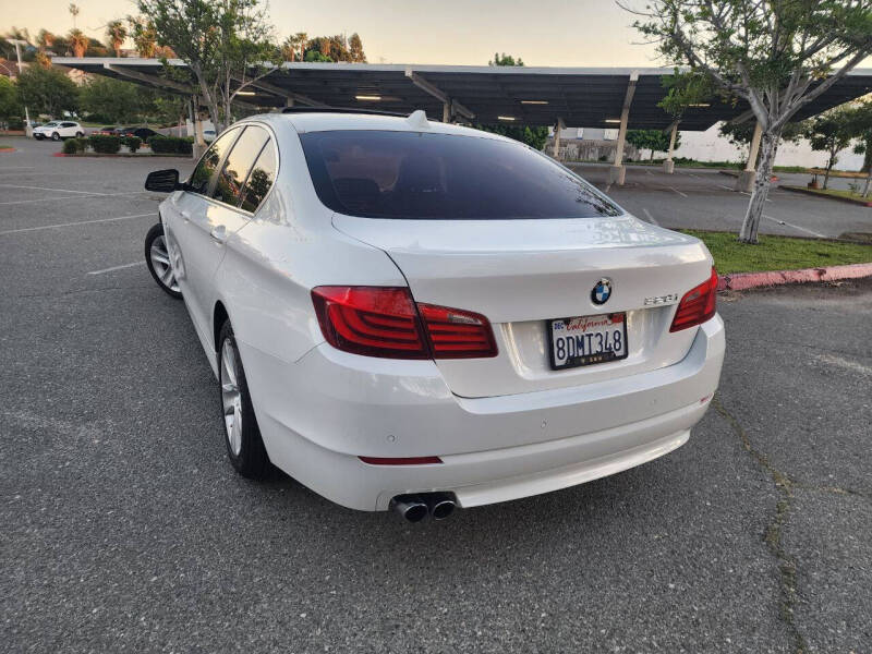 2012 BMW 5 Series 528i