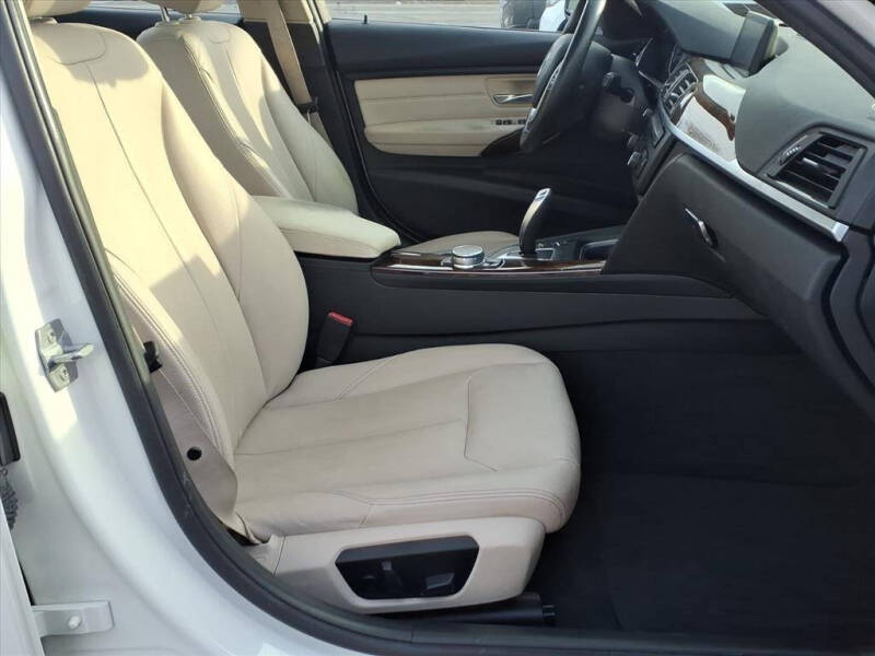 2015 BMW 3 Series 328i xDrive