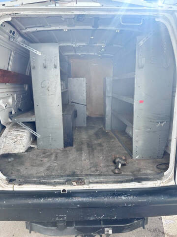 2010 Ford E-Series E-250