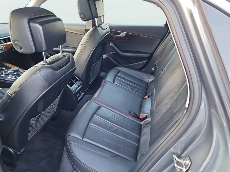 2019 Audi A4 quattro Premium Plus 45 TFSI