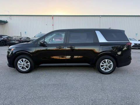 2024 Kia Carnival LX