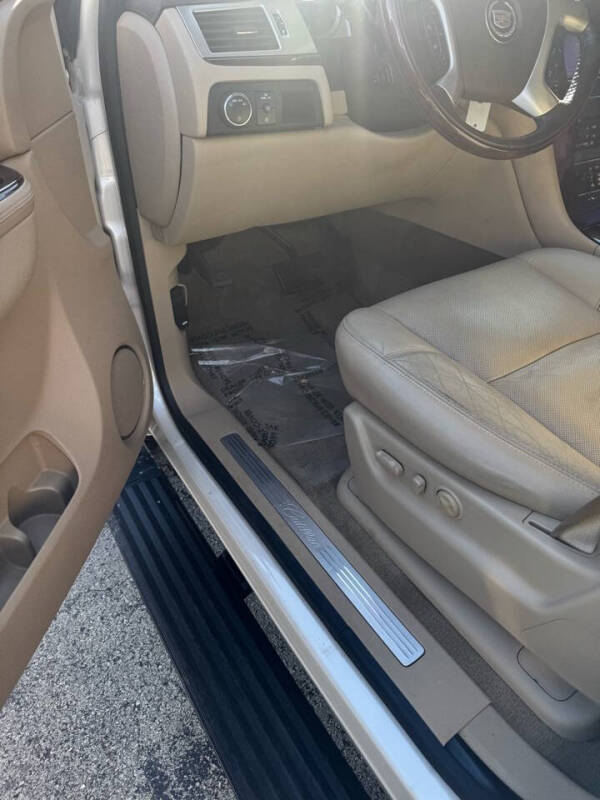 2013 Cadillac Escalade Premium