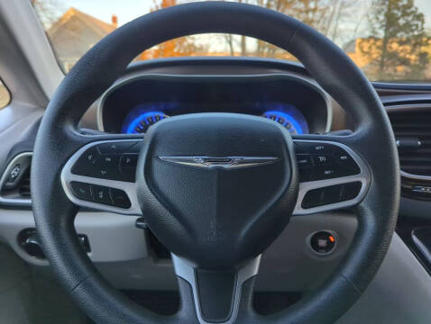 2021 Chrysler Voyager L